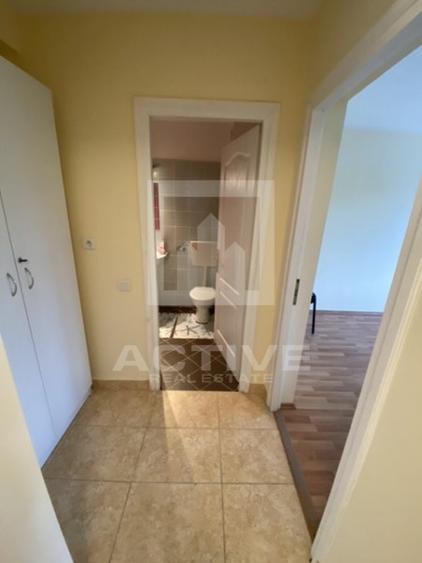 Apartament cu 3 camere semidecomandat, mobilat în Andrei Mureșanu