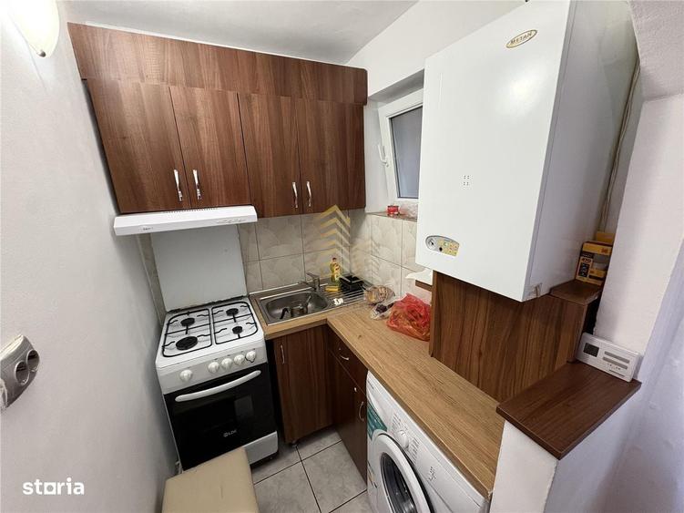 Apartament cu 2 camere semidecomandat în Decebal