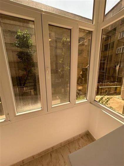 Apartament cu 3 camere decomandat în Magheru
