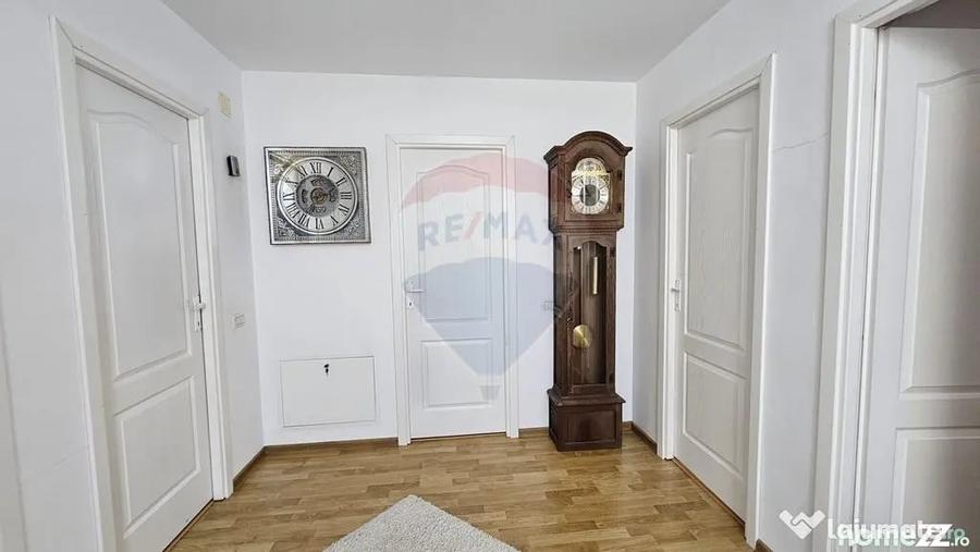 Casă cu 6 camere cu Teren 3614 Mp în Liteni (Moara)
