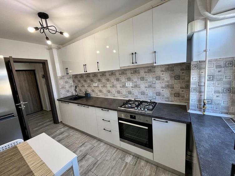Apartament cu 2 camere decomandat în Exterior Vest