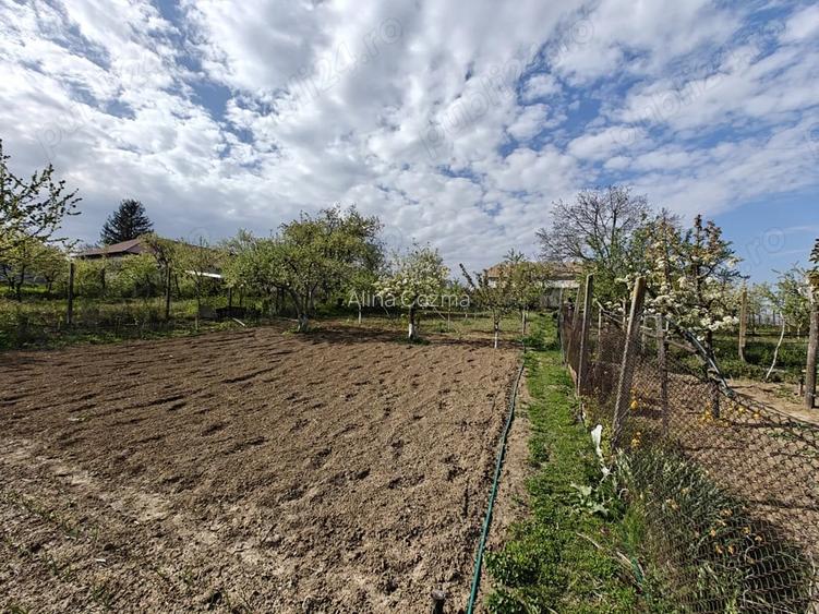 Casa si teren Faraoani la 15 min de Bacau