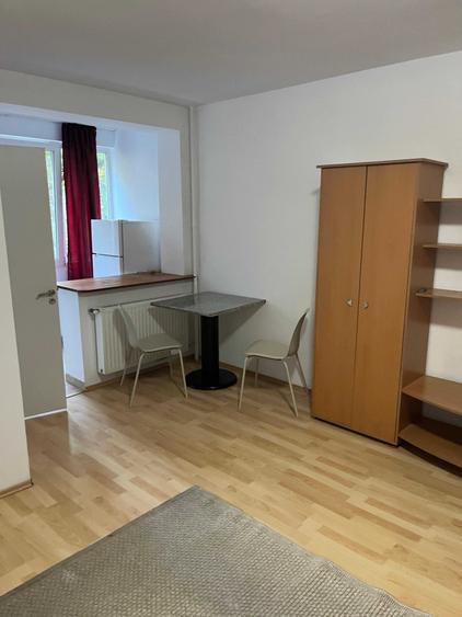 Garsonieră în Runcu