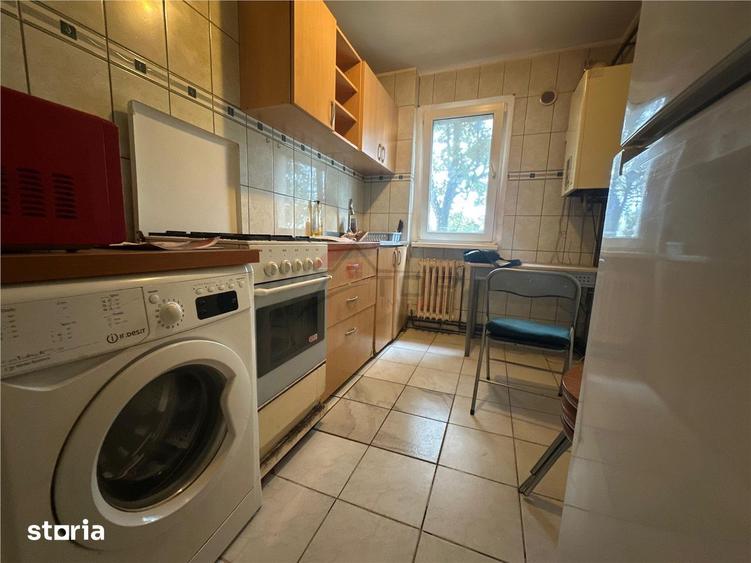 Apartament cu 2 camere în Podu Roș