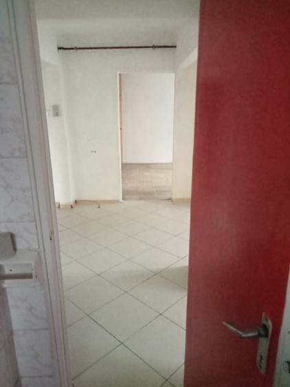 Apartament cu 3 camere decomandat în Casa de Cultură