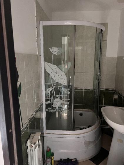 Apartament cu 2 camere nedecomandat în Central