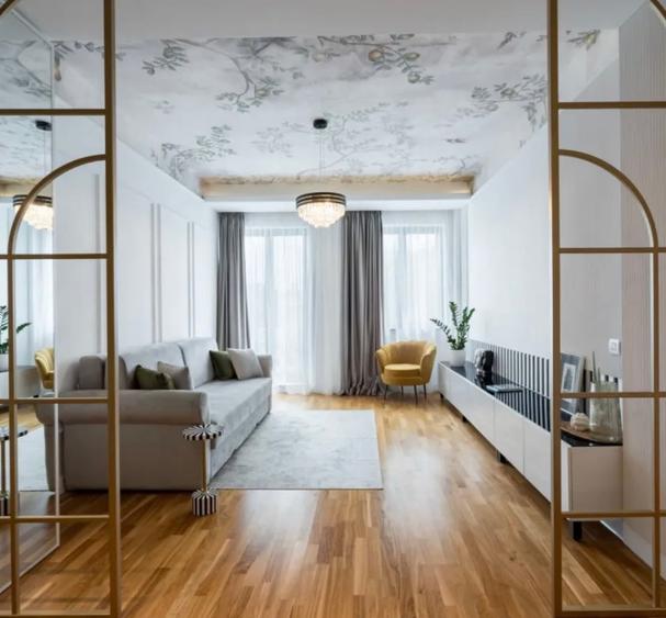 Apartament cu 3 camere în P-ța Victoriei