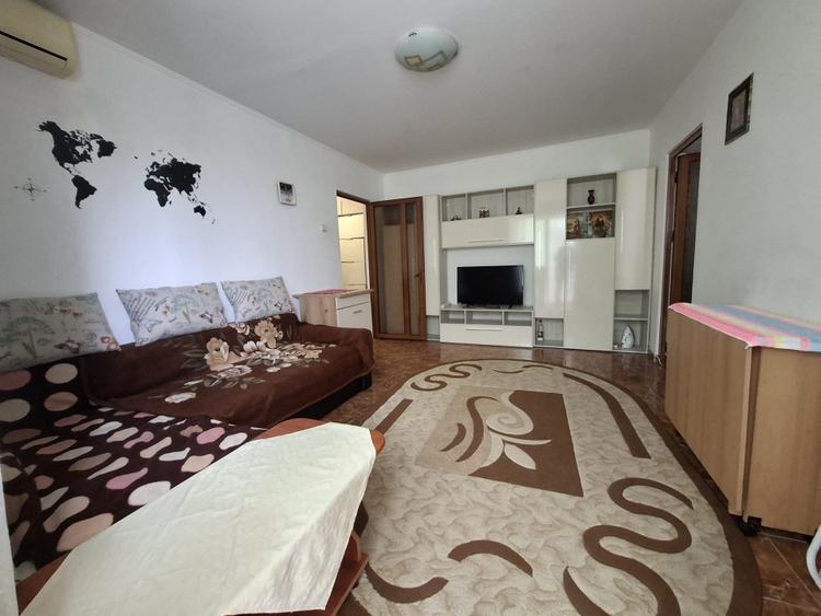 Apartament cu 3 camere semidecomandat, mobilat în Tomis Nord