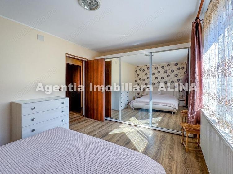 Casă cu Teren 989 Mp în Bejan