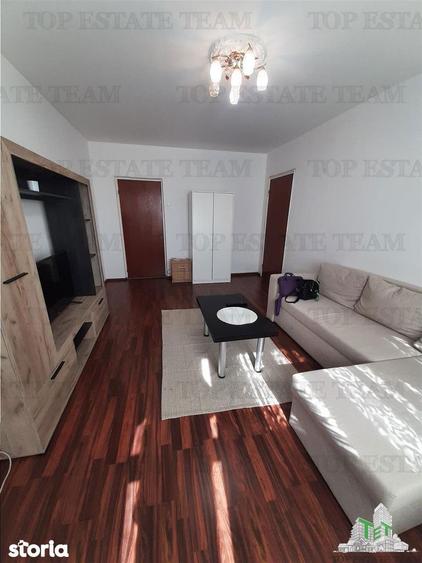 Apartament cu 3 camere decomandat, mobilat în Pantelimon