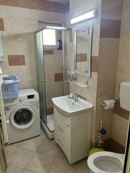 Apartament cu 2 camere decomandat, mobilat în Cezar Petrescu