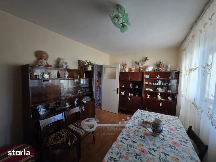 Apartament cu 3 camere decomandat în Alexandru cel Bun