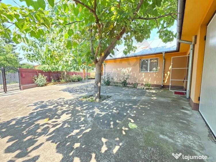 Casă cu 4 camere cu Teren 3405 Mp în Suraia