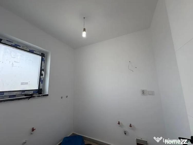Casă cu 3 camere cu Teren 300 Mp în Vișan
