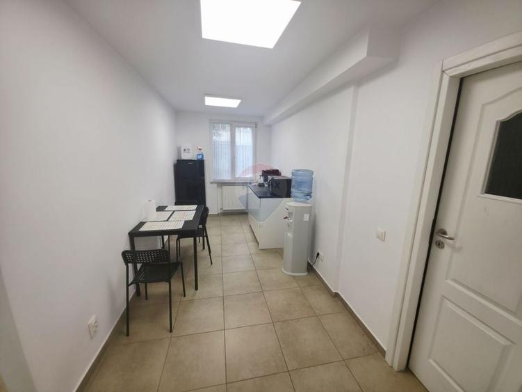 Spațiu comercial, de 60 mp, în Precista
