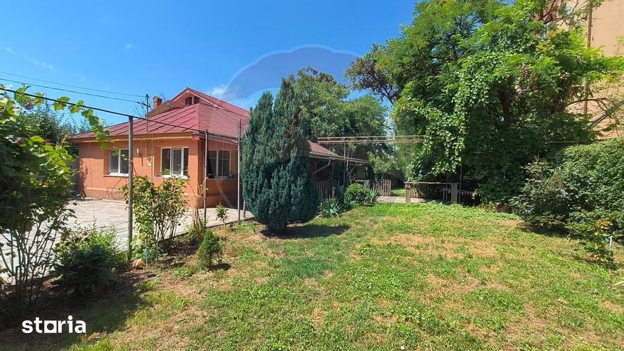 Casă cu 3 camere cu Teren 935 Mp în Micro 16