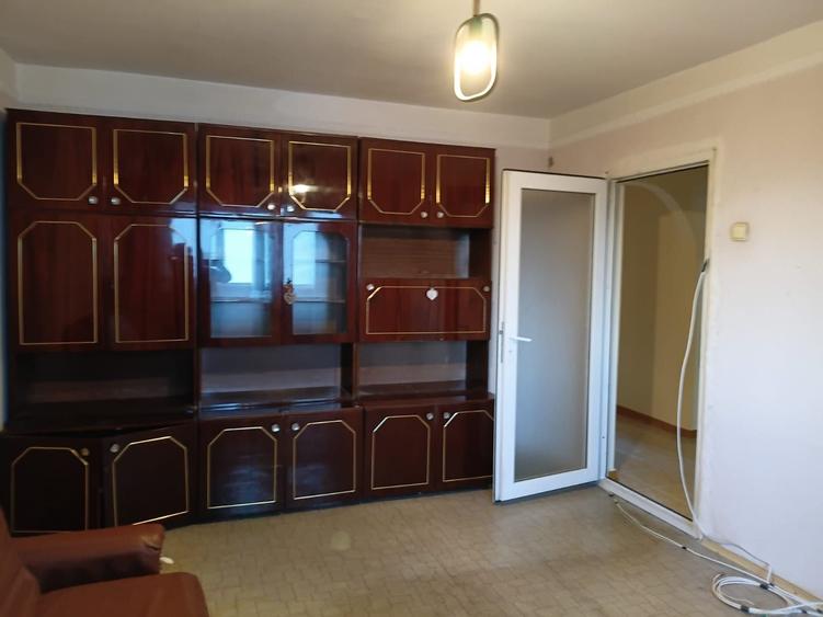 Apartament cu 3 camere decomandat în Nord