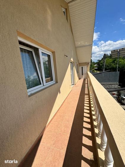 Casă cu 5 camere cu Teren 554 Mp în Mărgineni