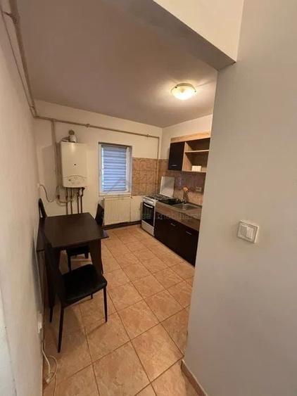 Apartament cu 2 camere în Podul de Fier