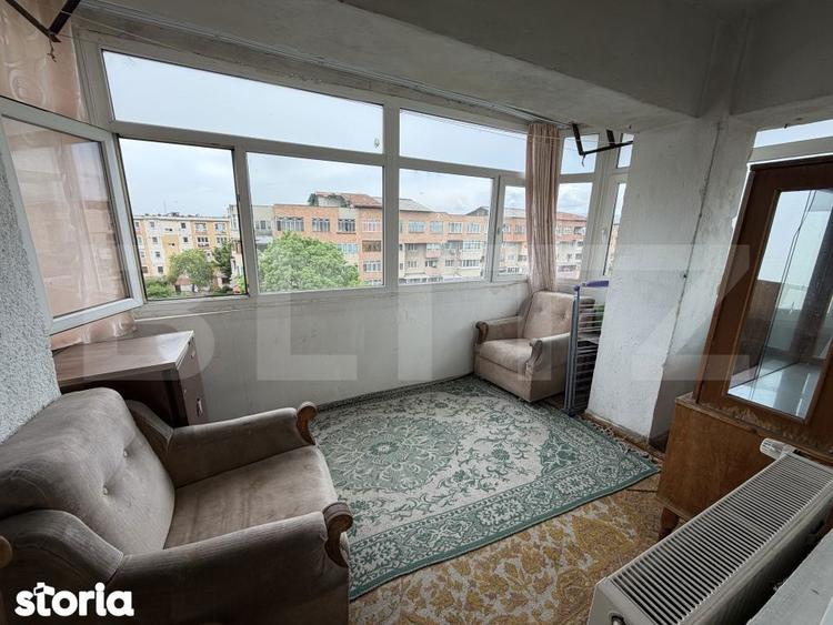 Apartament cu 3 camere decomandat în Central