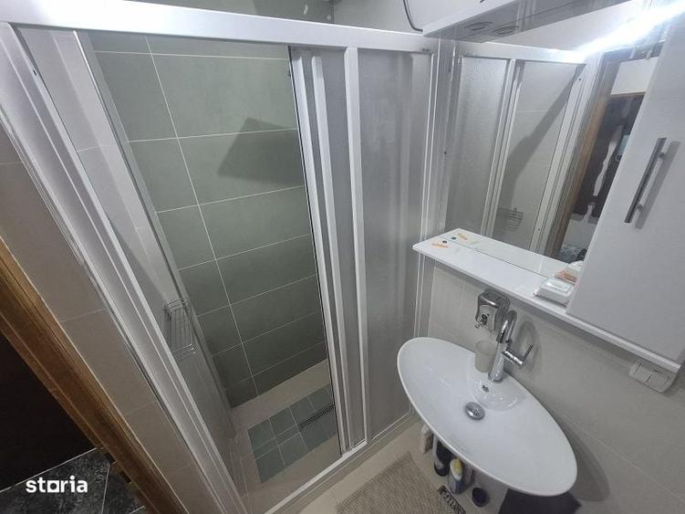 Apartament cu 4 camere decomandat în Ultracentral