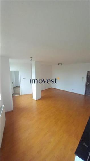 De inchiriat:Apartament gol  cu 2 camere in zona Centrala - 5