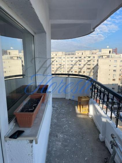 Apartament cu 4 camere decomandat în Mărăști