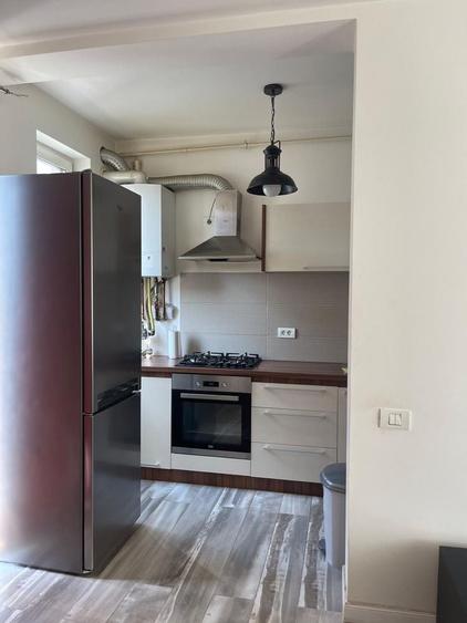 Apartament cu 2 camere decomandat în Dumbrăvița