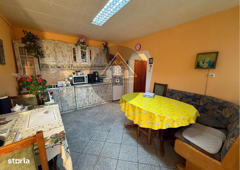 Casă cu 3 camere în Central