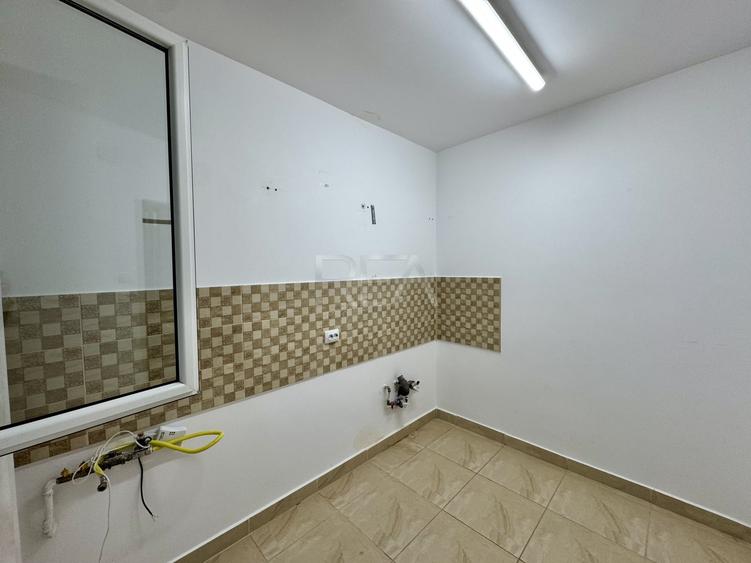 Apartament cu 2 camere semidecomandat în 1 Mai