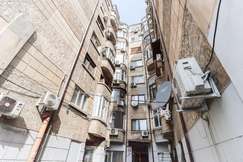 Apartament cu 3 camere semidecomandat, mobilat în P-ța Muncii