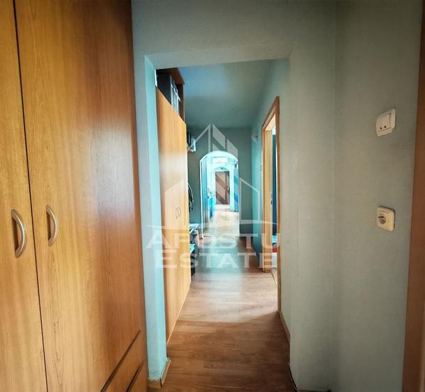 Apartament de vanzare cu 3 camere, parter, zona Aradului - 5
