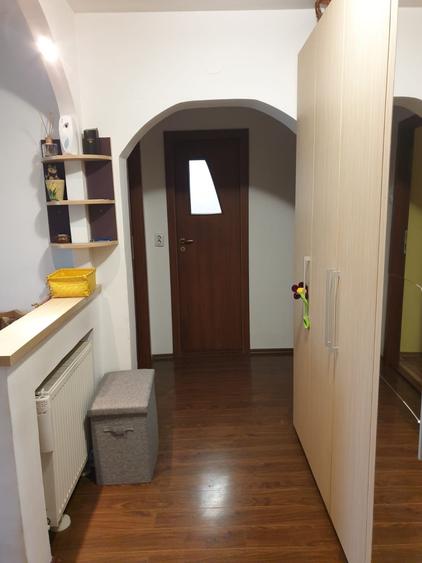 Apartament cu 2 camere decomandat în Drumul Carului