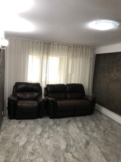 Inchiriez apartament cu 3camere - 4