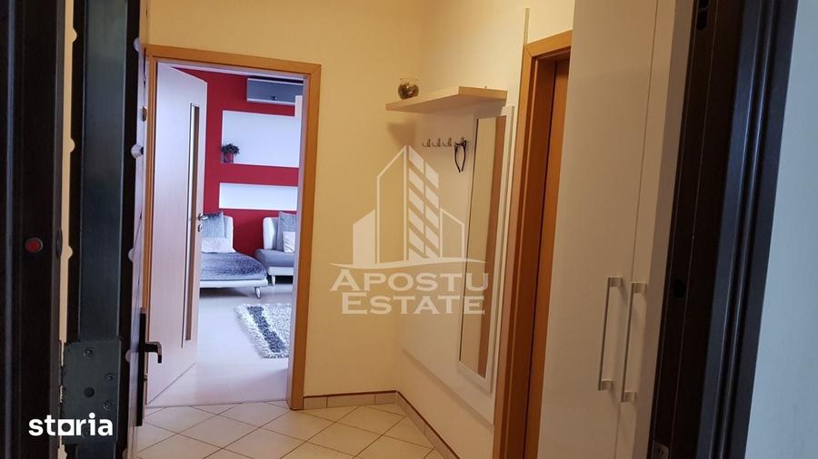 Apartament cu 3 camere în Ghiroda