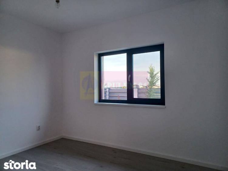 Casă cu 4 camere cu Teren 505 Mp în Săbăreni