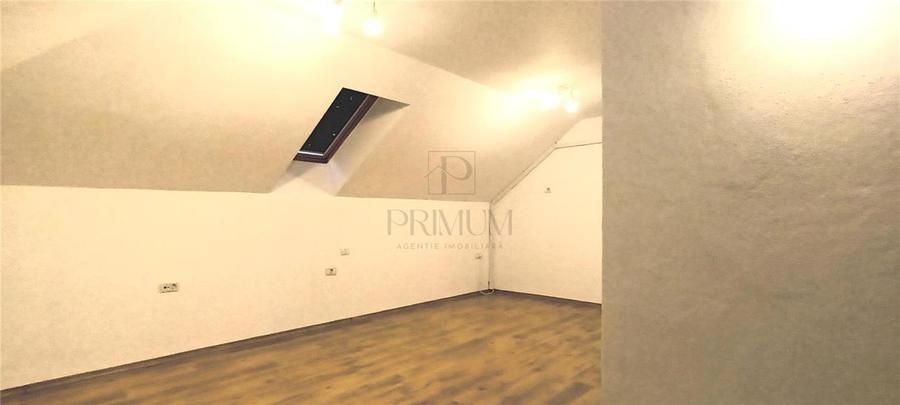 Casă individuală cu 6 camere cu Canalizare în Complex Studențesc