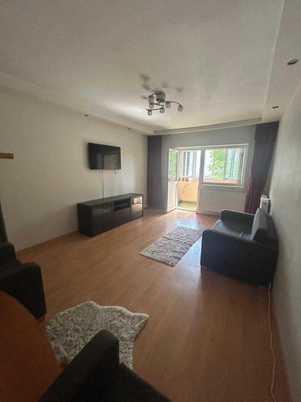 Apartament cu 2 camere decomandat în Craiovița Nouă