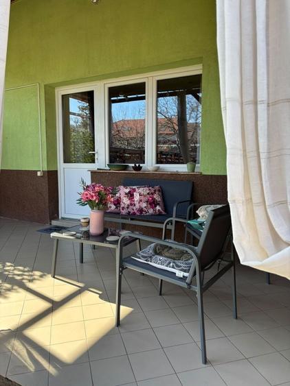 Apartament cu 3 camere decomandat, mobilat în Gușterița