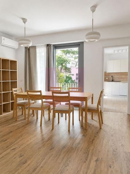 Apartament cu 4 camere decomandat în Armeneasca
