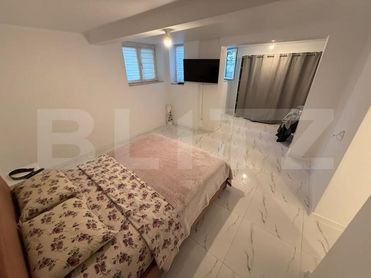 Apartament cu 3 camere decomandat, mobilat în Central
