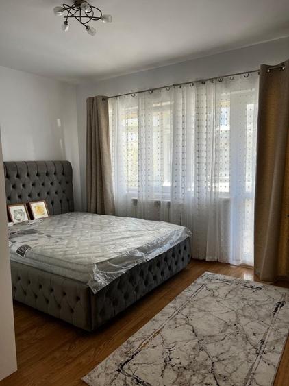 Apartament cu 3 camere decomandat în Păcurari