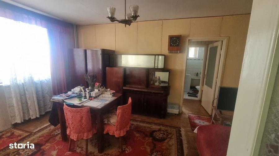 Apartament cu 3 camere, etaj 3, zona Liceul Lucian Blaga - 2