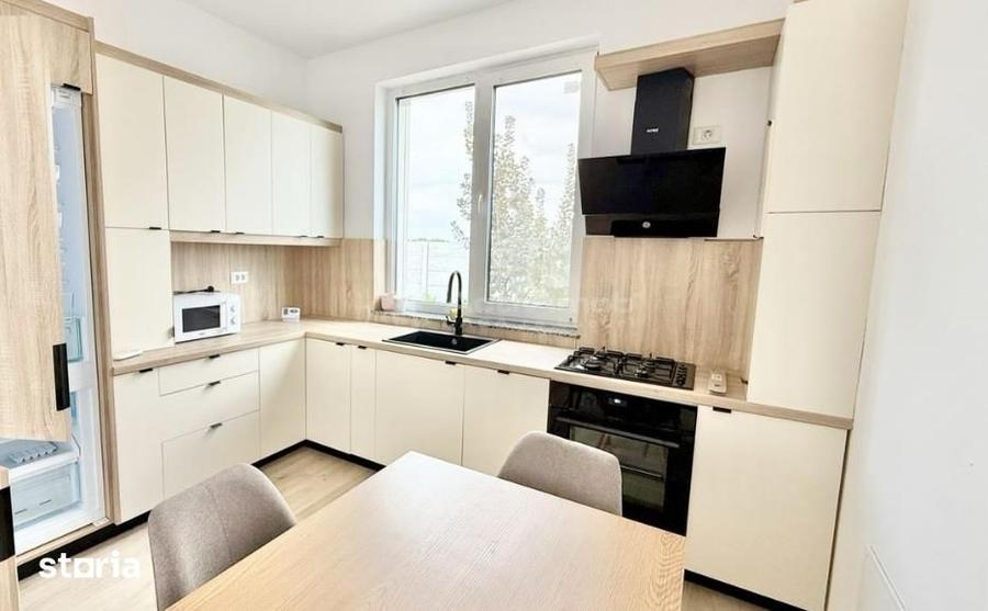 Casă cu 4 camere cu Teren 500 Mp în Corbeanca
