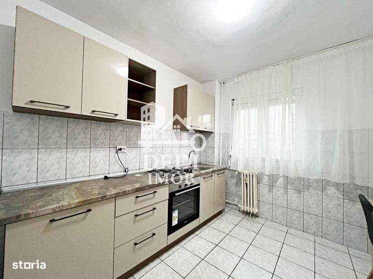 Apartament 3 camere de inchiriat in zona centrala Blv. Dacia, Oradea - 8