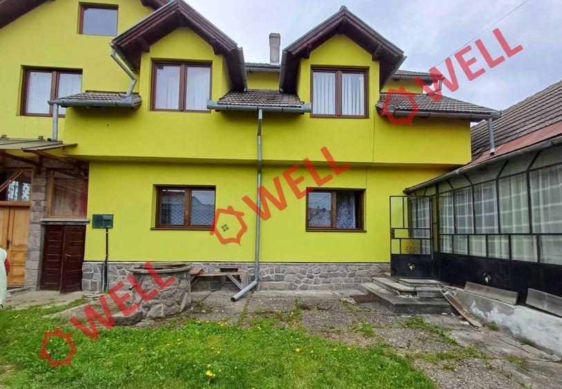Casă cu 4 camere cu Teren 2718 Mp în Întorsura Buzăului