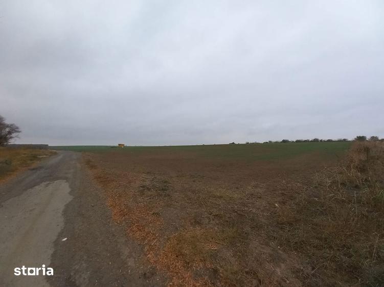 Teren de 403 mp, în Valu lui Traian