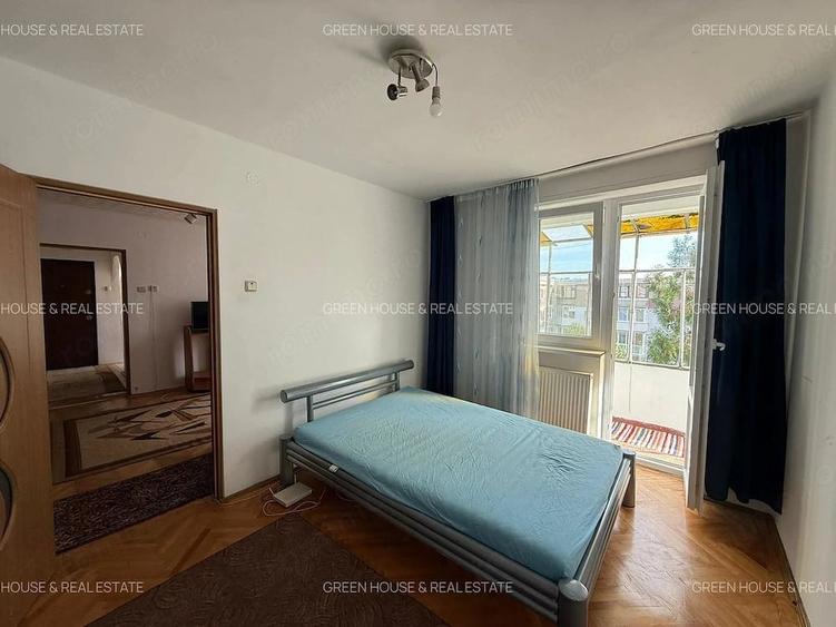 Apartament cu 2 camere semidecomandat în Piața Centrală