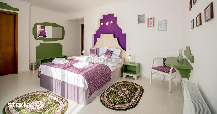 Casă cu 9 camere cu Teren 1004 Mp în Central