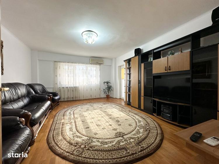 Apartament cu 3 camere, mobilat în Văcăresti